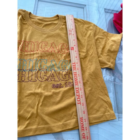 Chicago Boxy T-Shirt Medium Yellow Crewneck Short Sleeve Crop Pullover Design - Picture 5 of 6